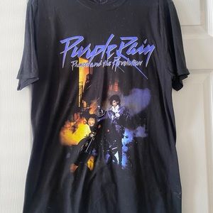 Oversized graphic tee